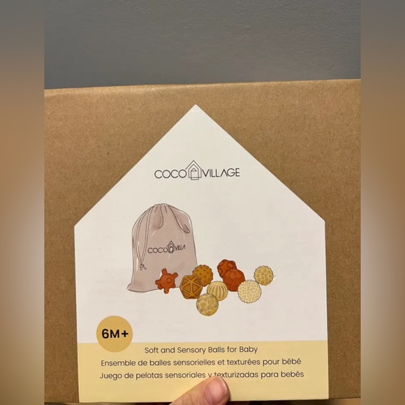 New in box, play balls for baby - Picture 2 of 2